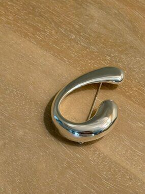 Heaven Mayhem Twist Brooch